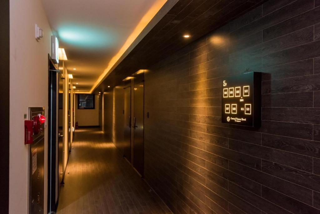 Centralperson Pyeongtaek Hotel Экстерьер фото
